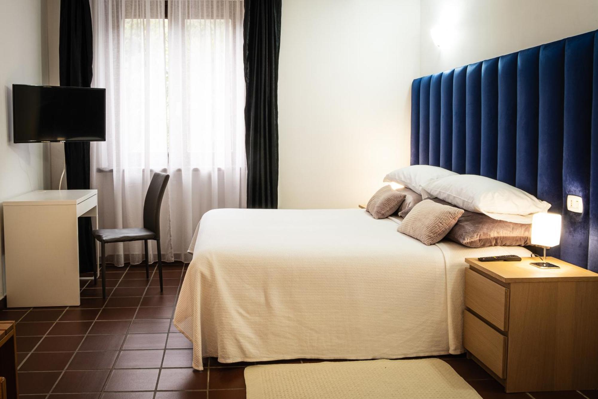 Hotel Sonenga Менаджо Екстериор снимка